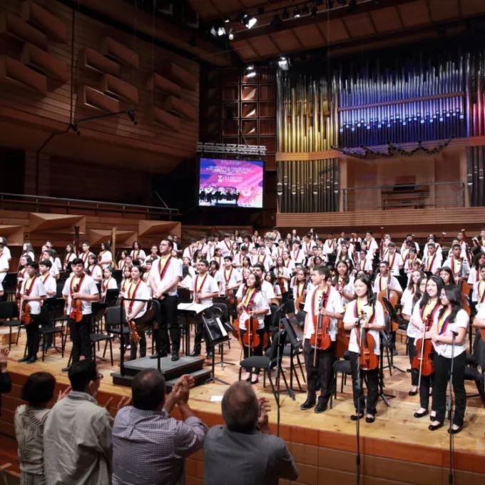 National Children’s Symphony of Venezuela: Gustavo Dudamel – Shostakovich, Ginastera & Estevez